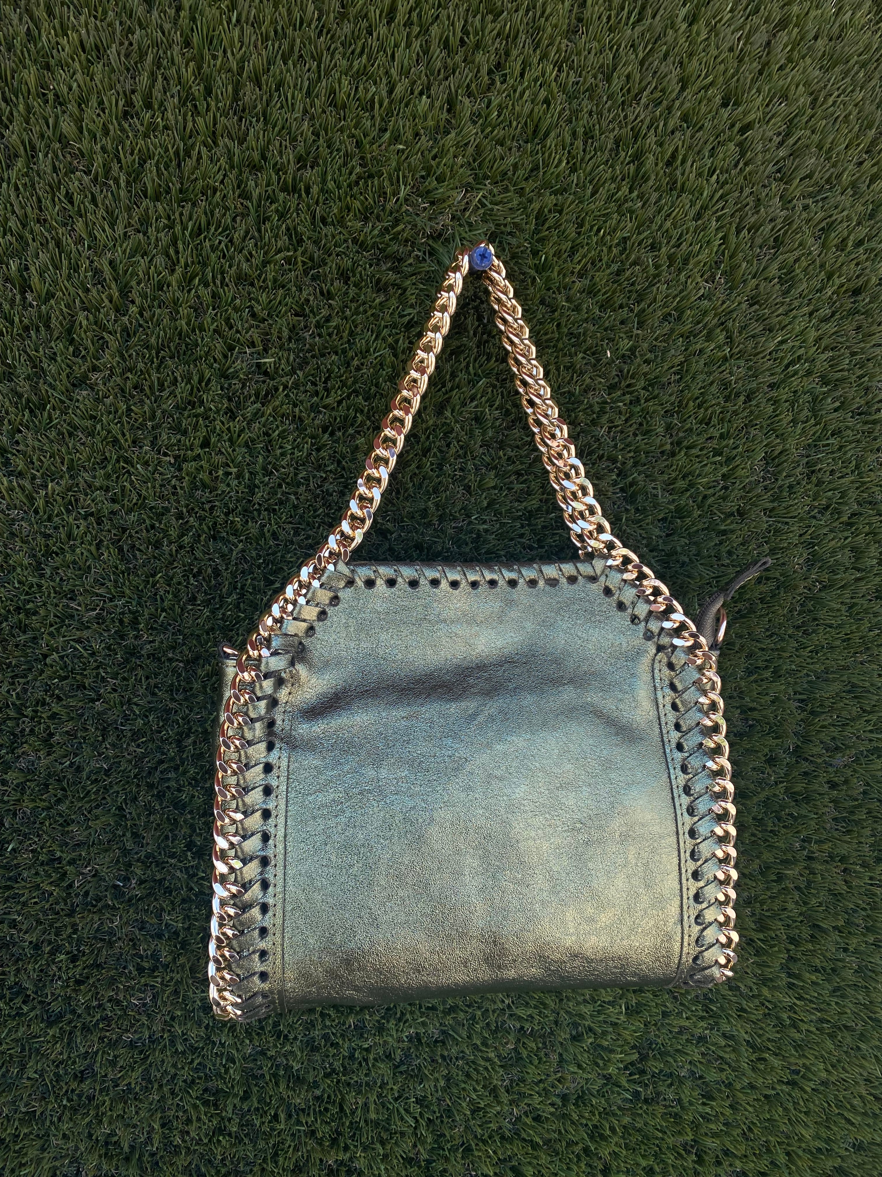 Chain handbags